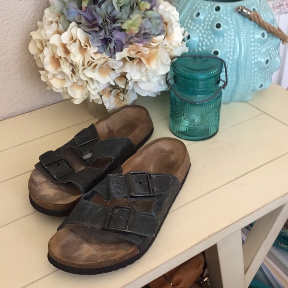 Birkenstock Shoes - Rare BIRKENSTOCKS 🦚